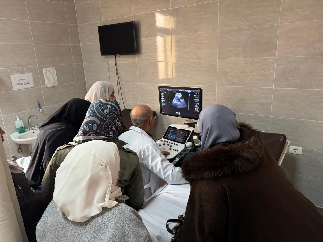 وزارة الصحة تطلق برنامجًا تدريبيًا للأطباء على أحدث البروتوكولات العالمية لتعزيز صحة الأم والجنين